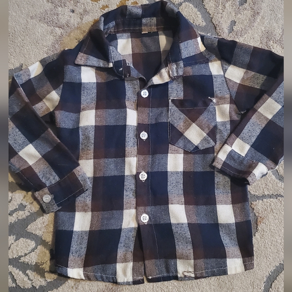 Plaid flannel button-up shirt